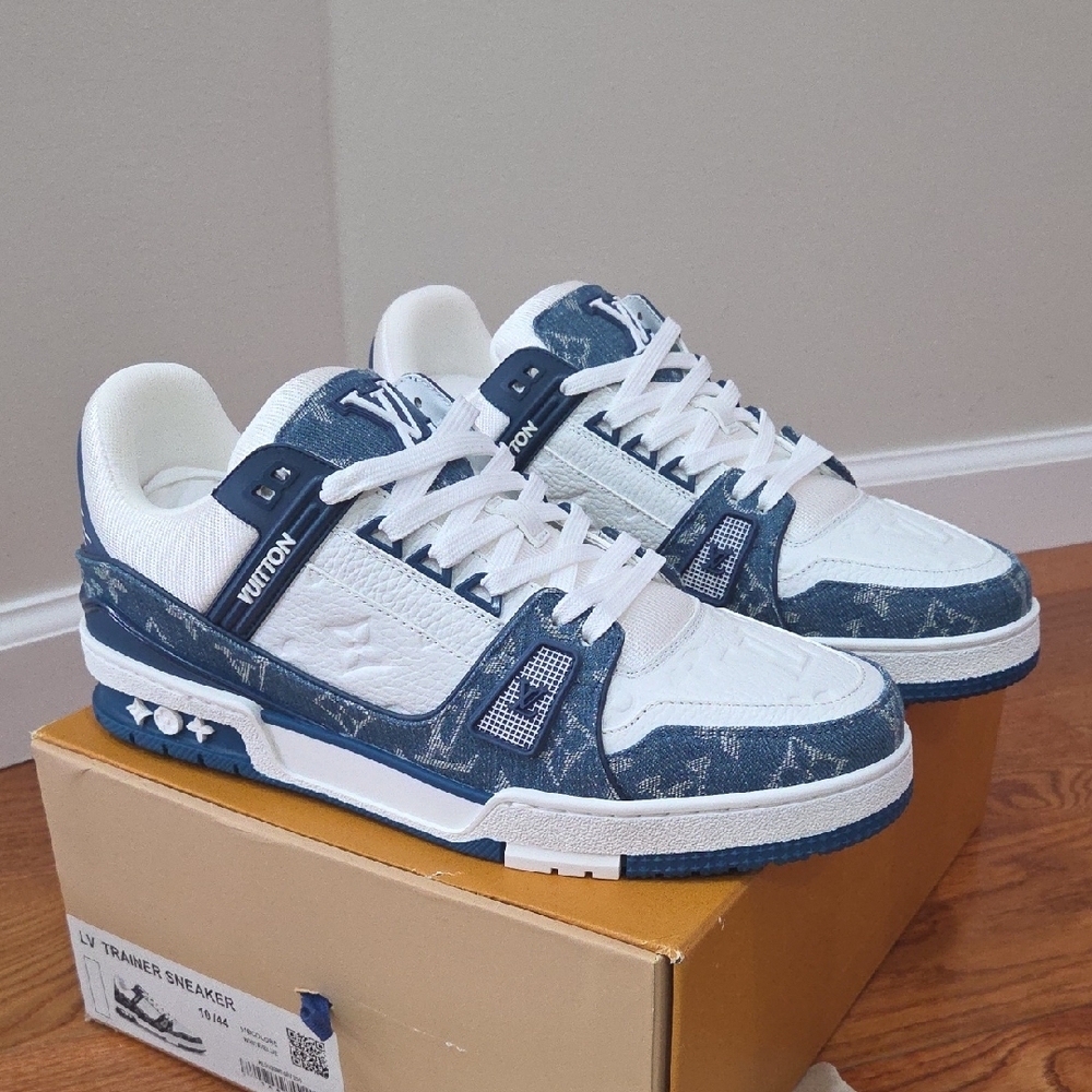 Louis Vuitton White and Blue Monogram Denim Low-Top Sneakers
